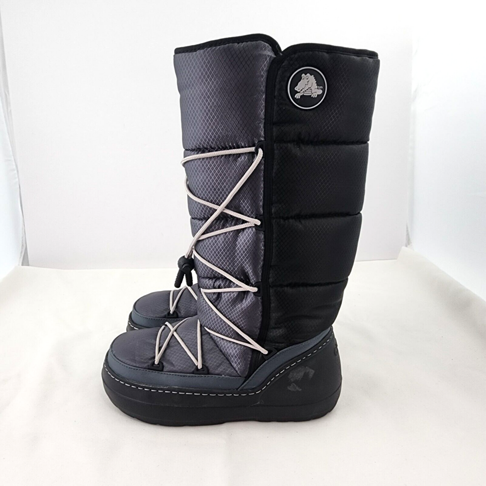 CROCS Kosmoboots Women 6 Black Gray Nylon Boots Snow/Rain/Mukluk Lace up